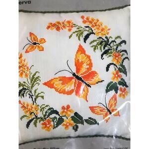 CM Cross Stitch Kit 6862 Pillow Cover ButterFly
